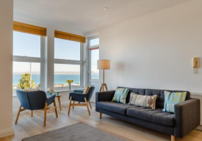 1 Seabirds House